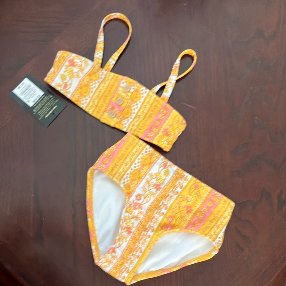 Girls swimsuit